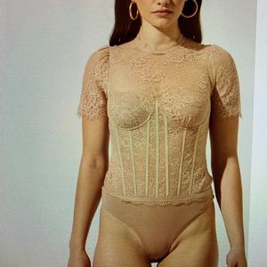 NWT ASTR the Label XS Lacie lace bustier bodysuit in nude